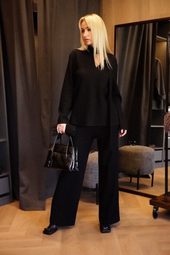 black-suite-1769154071